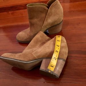 Jessica Simpson ankle boots